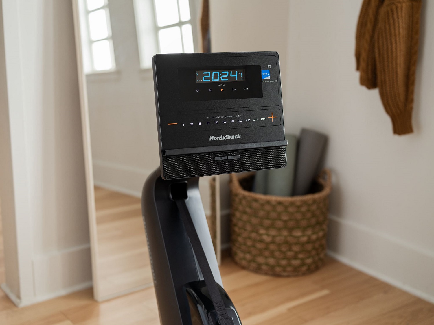 Sprava za veslanje NordicTrack RW300