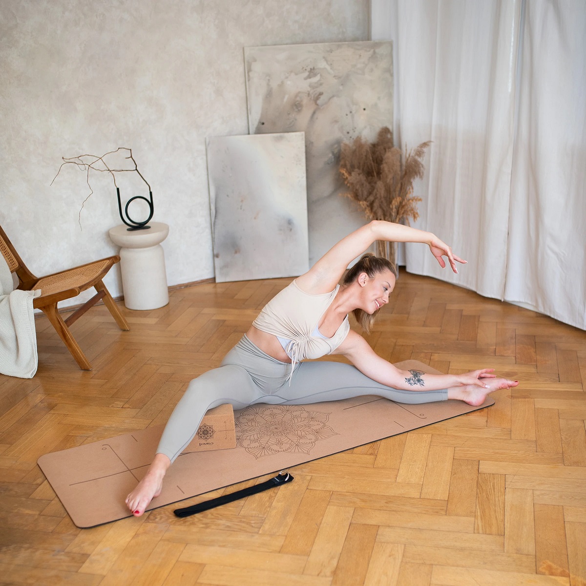 Yoga Set HMS (prostirka + joga blok + remen za jogu)